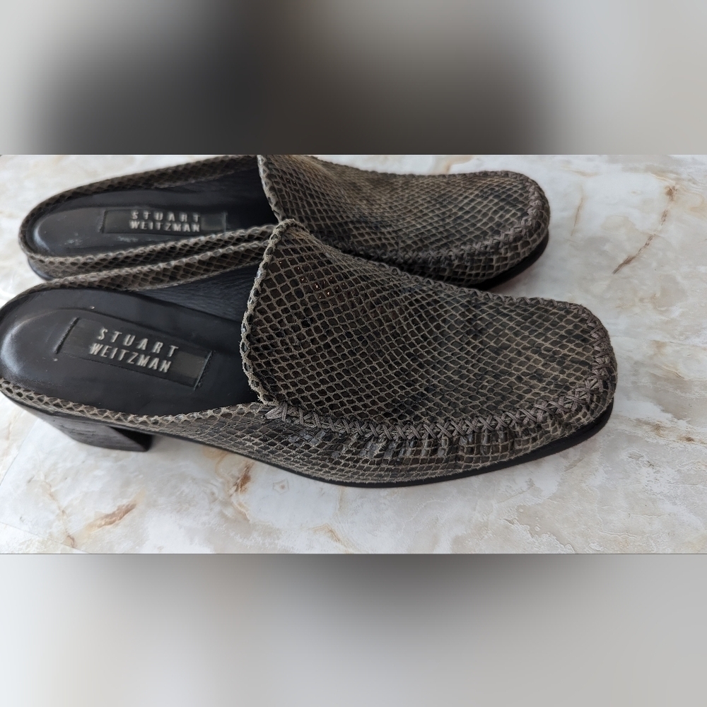 Stuart Weitzman Nicemule Grigio  Women's Snake Emboss Size 9